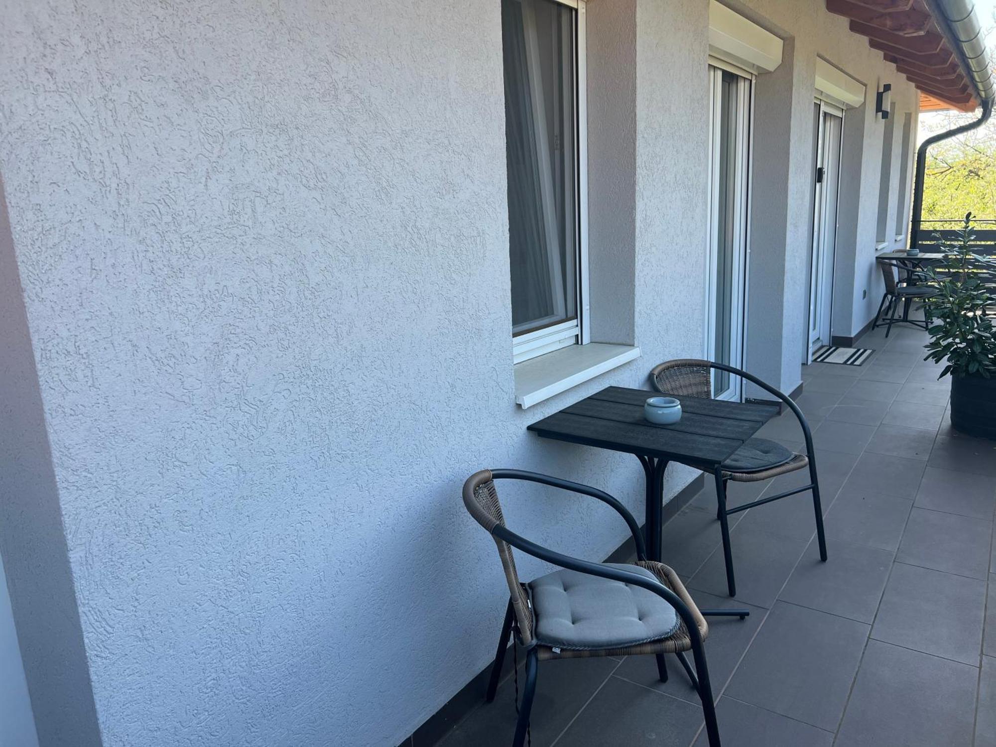 Sophia Apartman Goedoello Экстерьер фото